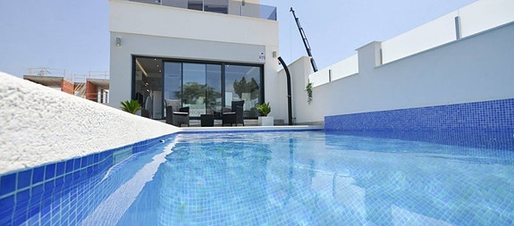 En megler med gode referanser - SPANIA1.no