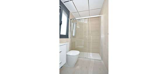 En megler med gode referanser - SPANIA1.no