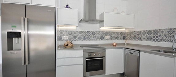 En megler med gode referanser - SPANIA1.no