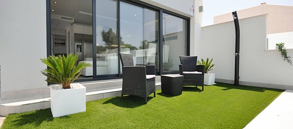 En megler med gode referanser - SPANIA1.no