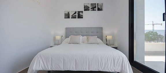 En megler med gode referanser - SPANIA1.no