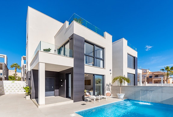 En megler med gode referanser - SPANIA1.no