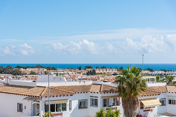 En megler med gode referanser - SPANIA1.no