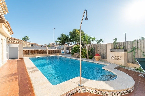 En megler med gode referanser - SPANIA1.no