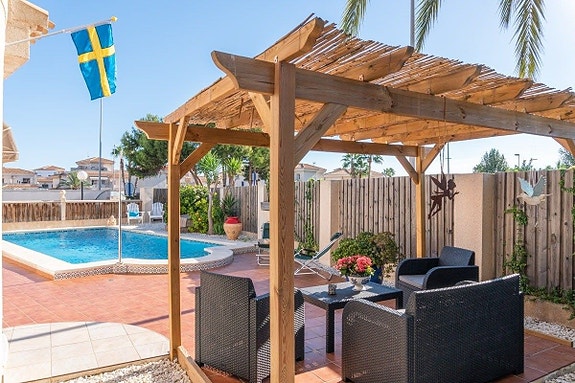 En megler med gode referanser - SPANIA1.no