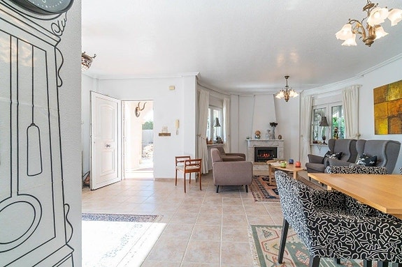 En megler med gode referanser - SPANIA1.no