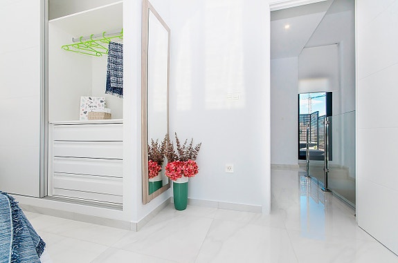 Soverom 1 med eget bad