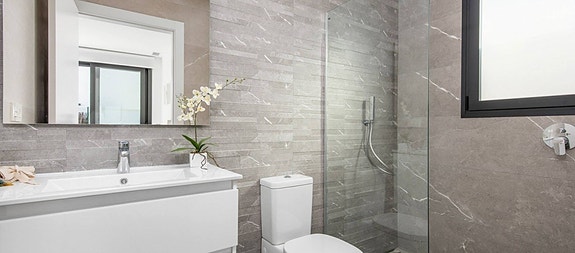 En megler med gode referanser - SPANIA1.no