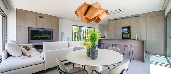 En megler med gode referanser - SPANIA1.no