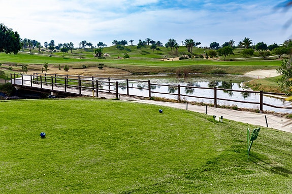 En megler med gode referanser - SPANIA1.no