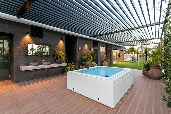 En megler med gode referanser - SPANIA1.no