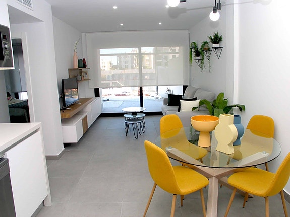 En megler med gode referanser - SPANIA1.no