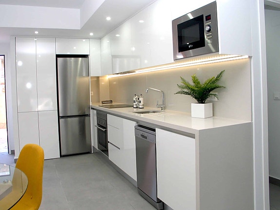 En megler med gode referanser - SPANIA1.no