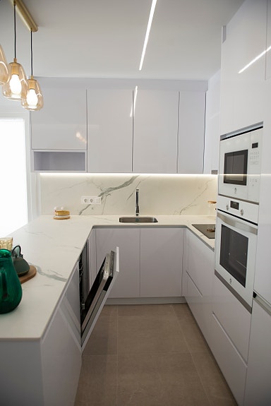 En megler med gode referanser - SPANIA1.no