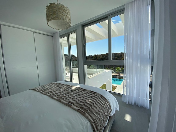 En megler med gode referanser - SPANIA1.no