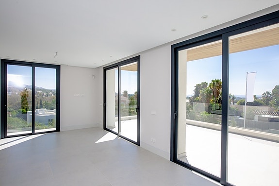 En megler med gode referanser - SPANIA1.no