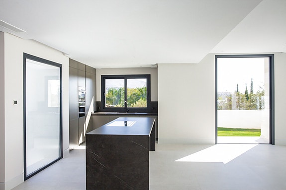 En megler med gode referanser - SPANIA1.no