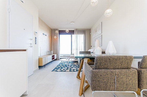 En megler med gode referanser - SPANIA1.no