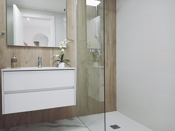 En megler med gode referanser - SPANIA1.no