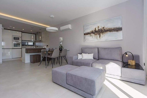 En megler med gode referanser -  SPANIA1.no