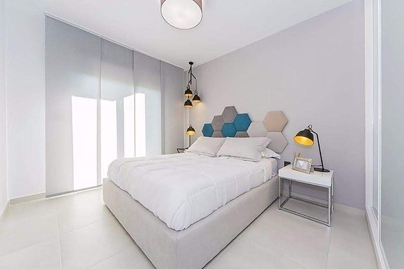 En megler med gode referanser -  SPANIA1.no