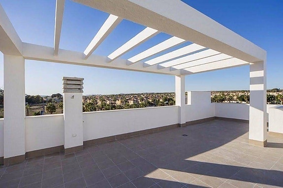 En megler med gode referanser -  SPANIA1.no