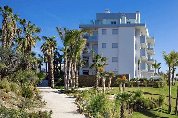 En megler med gode referanser - SPANIA1.no