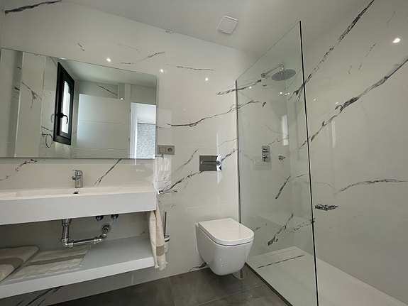 En megler med gode referanser - SPANIA1.no