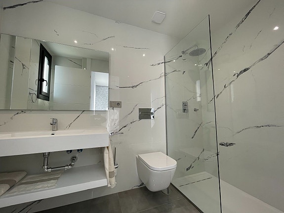 En megler med gode referanser - SPANIA1.no