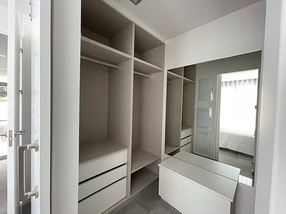 En megler med gode referanser - SPANIA1.no