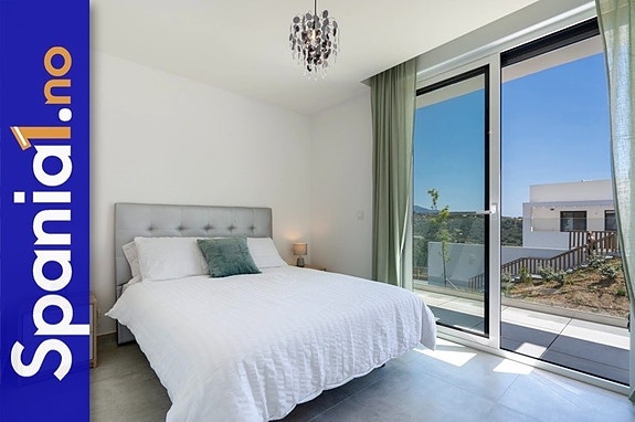 En megler med gode referanser - SPANIA1.no