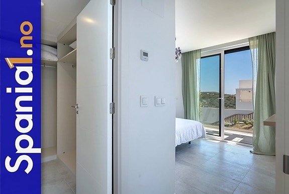 En megler med gode referanser - SPANIA1.no