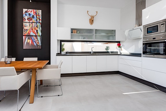 En megler med gode referanser - SPANIA1.no