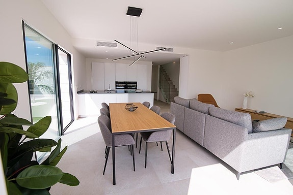 En megler med gode referanser -  SPANIA1.no