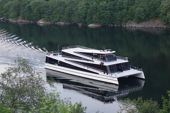 Privat/firmaturer på båter i Oslofjorden + Vestlandet fra 2 gjester til 400.