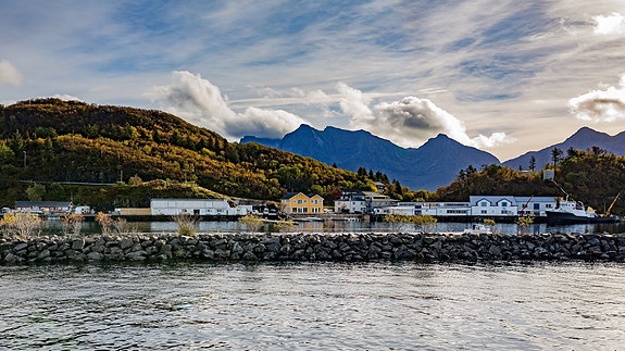 Helnessund fra havet