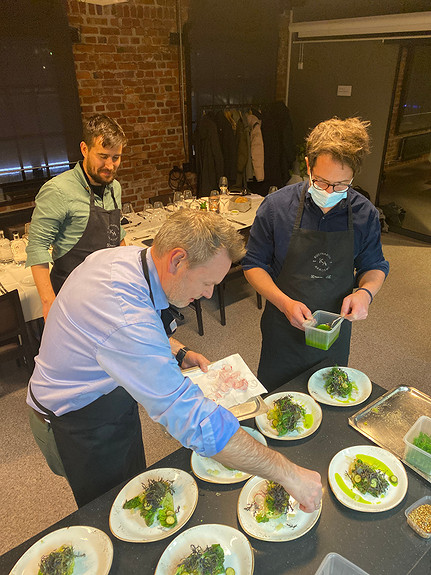 Peder, Kristian og Danny på vegansk kurs på kulinarisk akademi