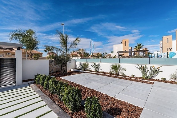 En megler med gode referanser -  SPANIA1.no