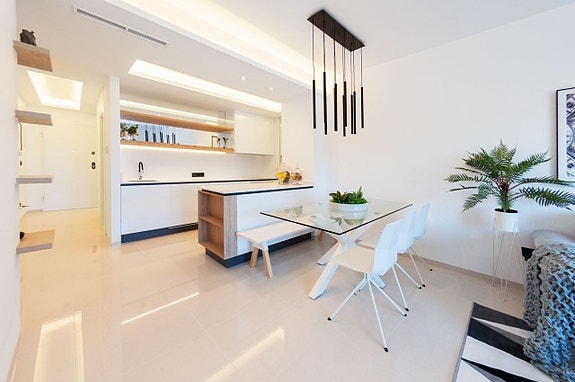 En megler med gode referanser - SPANIA1.no