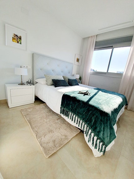 En megler med gode referanser -  SPANIA1.no