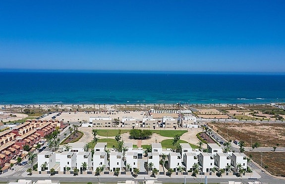 En megler med gode referanser - SPANIA1.no