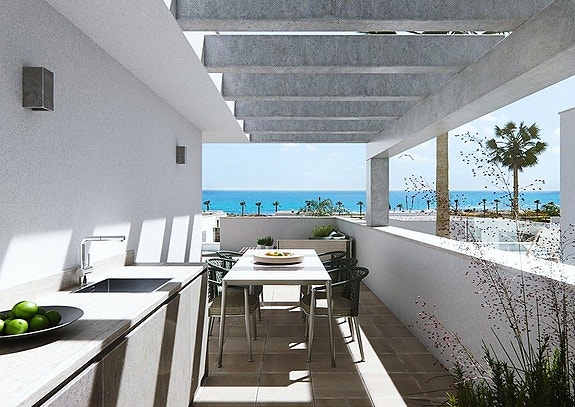 En megler med gode referanser - SPANIA1.no