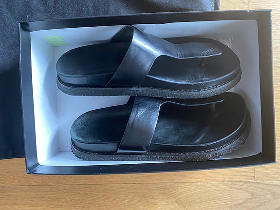 Product image 1 of 6