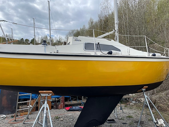 SUPERO 24 - SELGES MED BÅTPLASS I SANDVIKA UT SESONGEN 6 of 11