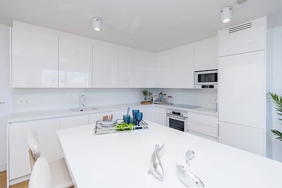 En megler med gode referanser - SPANIA1.no