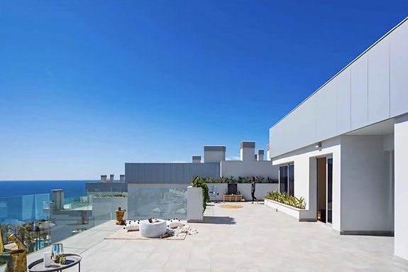 En megler med gode referanser - SPANIA1.no