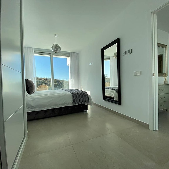 En megler med gode referanser - SPANIA1.no