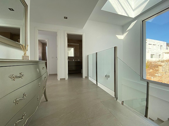 En megler med gode referanser - SPANIA1.no