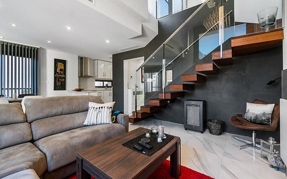 En megler med gode referanser -  SPANIA1.no