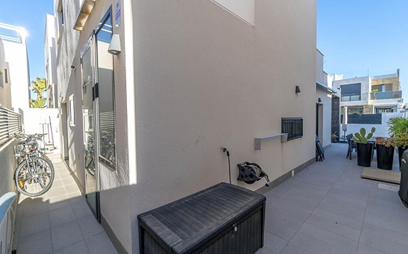 En megler med gode referanser -  SPANIA1.no